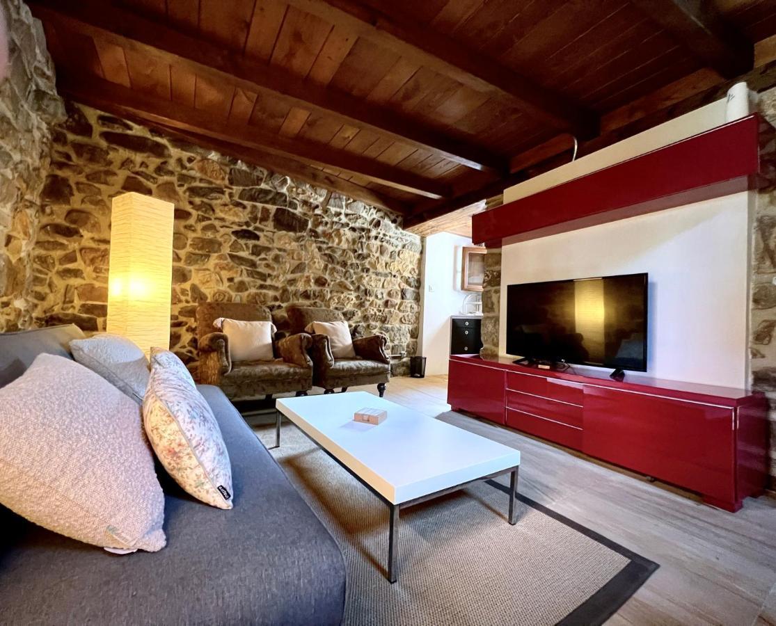 Apartamentos Rurales El Lleron 캄포데카쏘 외부 사진