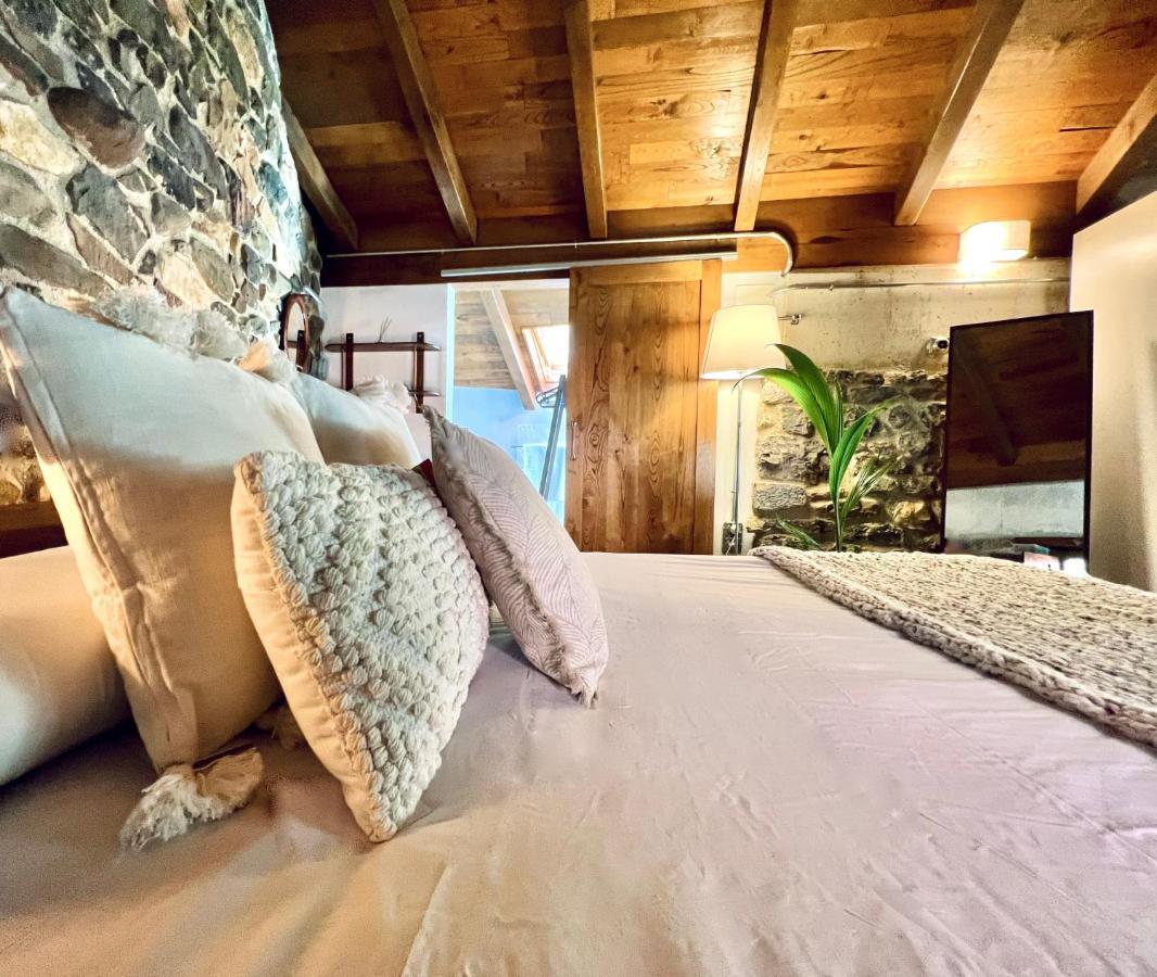 Apartamentos Rurales El Lleron 캄포데카쏘 외부 사진