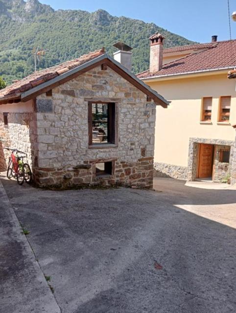 Apartamentos Rurales El Lleron 캄포데카쏘 외부 사진