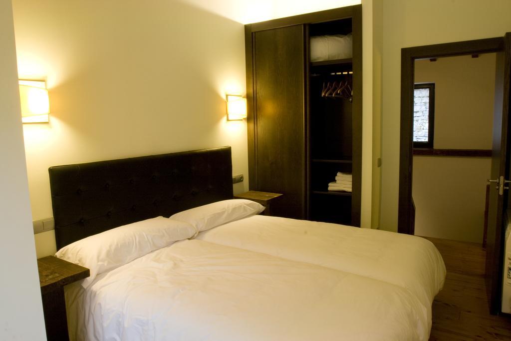 Apartamentos Rurales El Lleron 캄포데카쏘 외부 사진