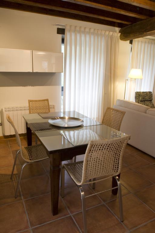Apartamentos Rurales El Lleron 캄포데카쏘 외부 사진