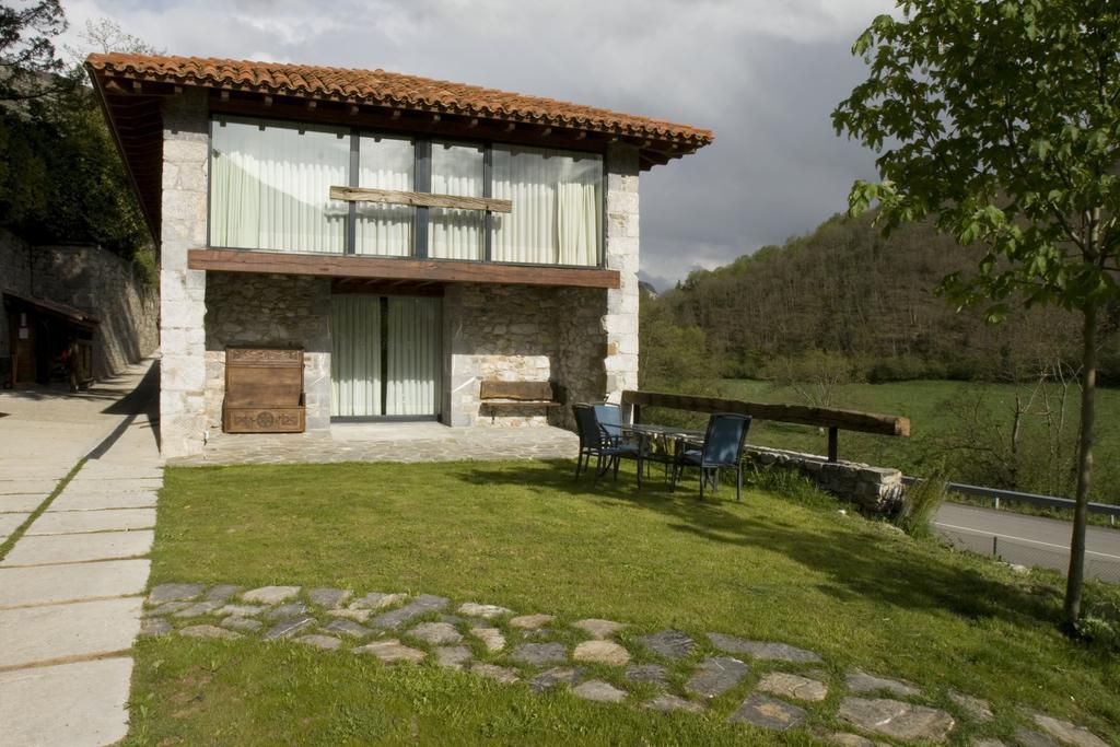 Apartamentos Rurales El Lleron 캄포데카쏘 외부 사진