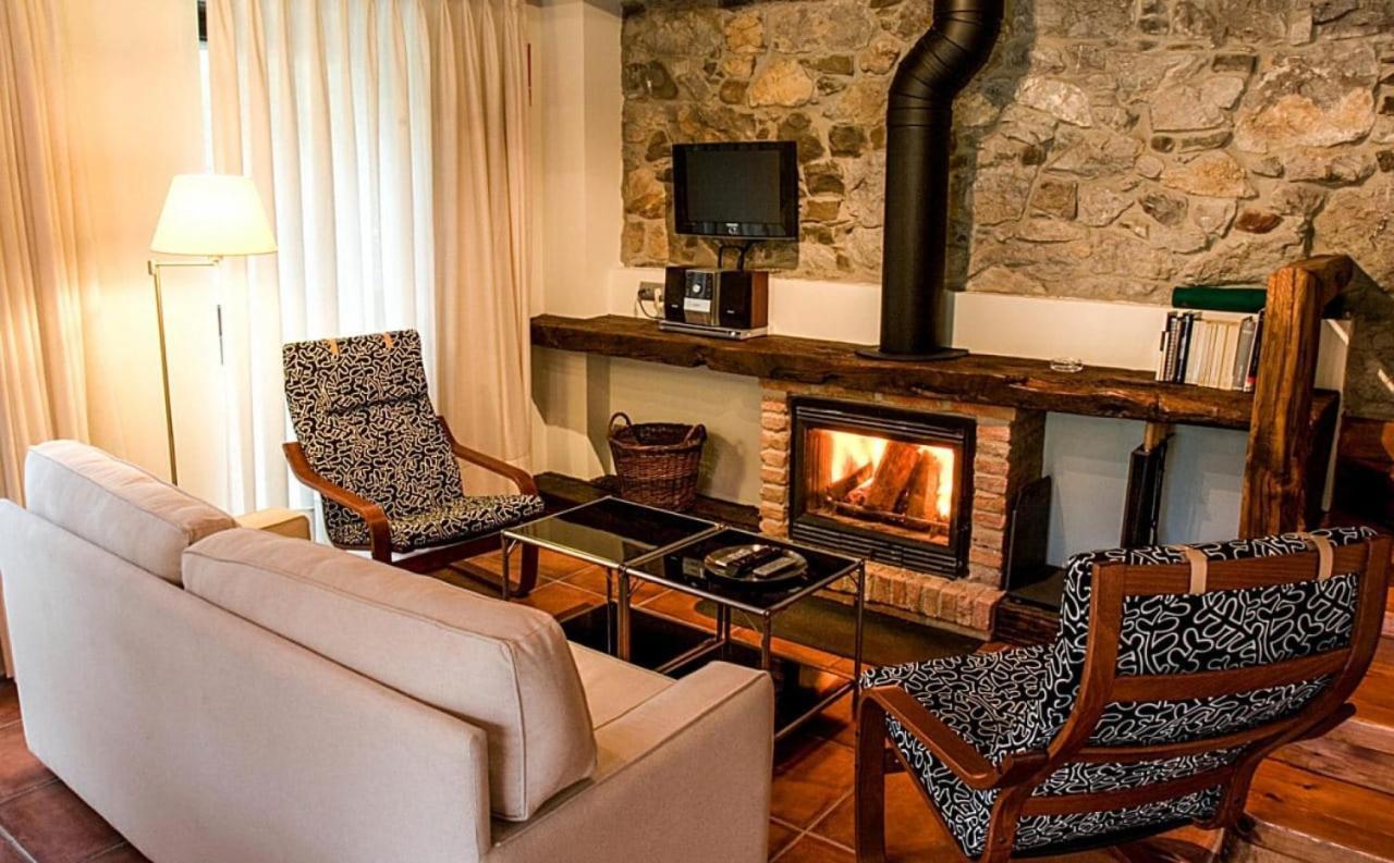 Apartamentos Rurales El Lleron 캄포데카쏘 외부 사진
